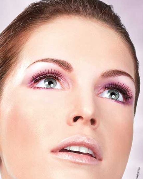 Natural Look Deluxe Eyelashes