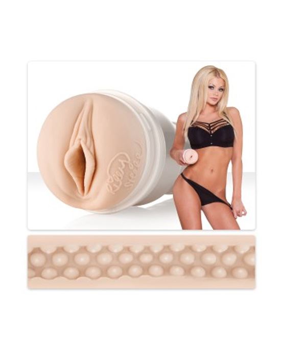 Fleshlight Girls Riley Steele Nipple Alley