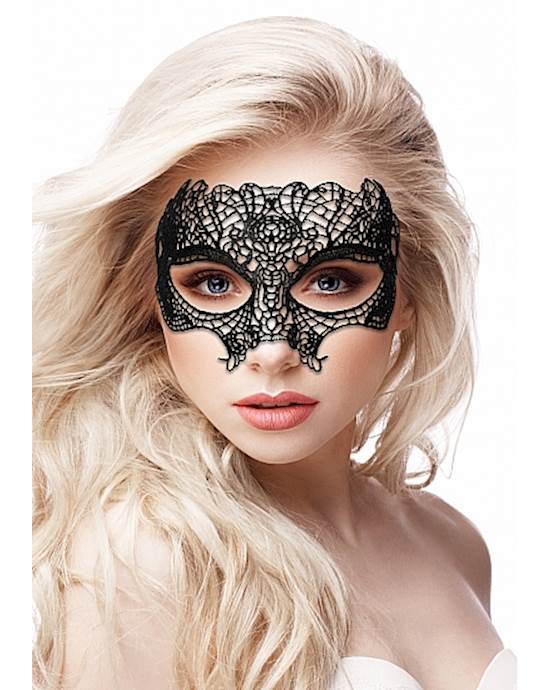 Princess Lace Mask 