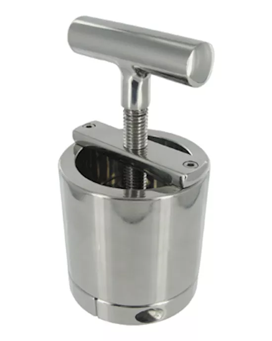 Ball Press Chamber